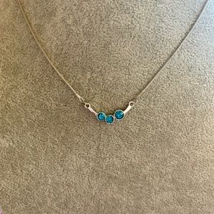 Three stone aqua blue crystals necklace - NWOT